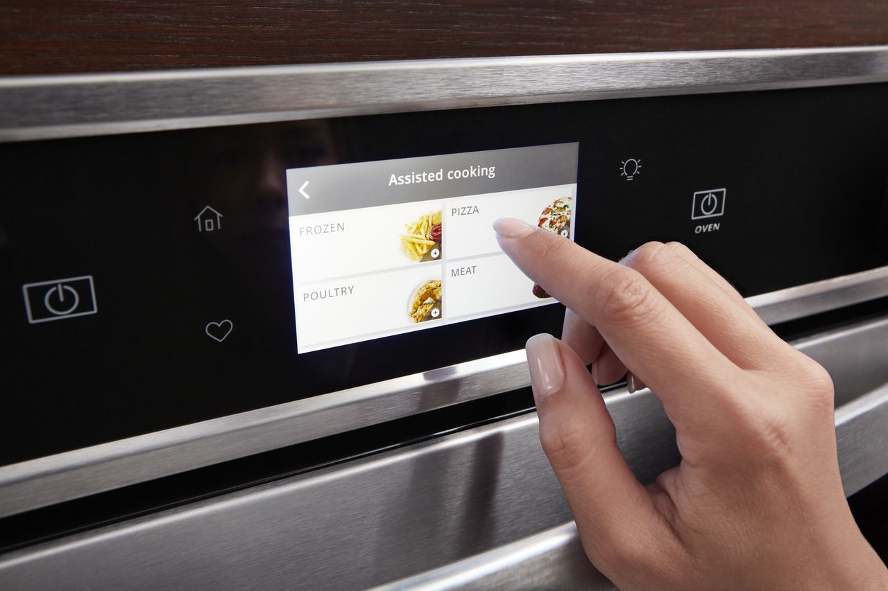 Chop and Awe: Whirlpool Debuts A Bunch of Smart Kitchen Products at CES